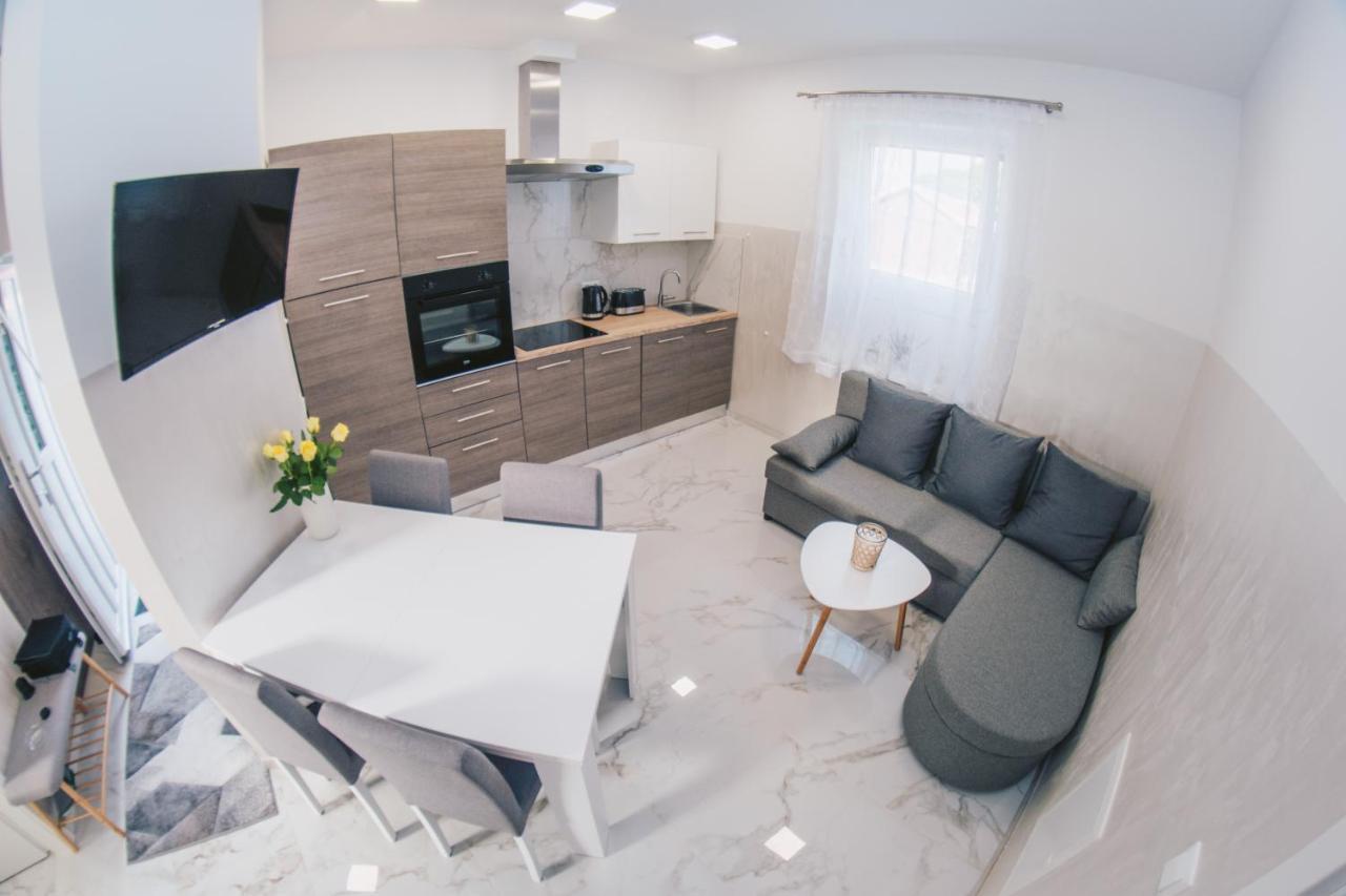 L Apartment ماريبور المظهر الخارجي الصورة